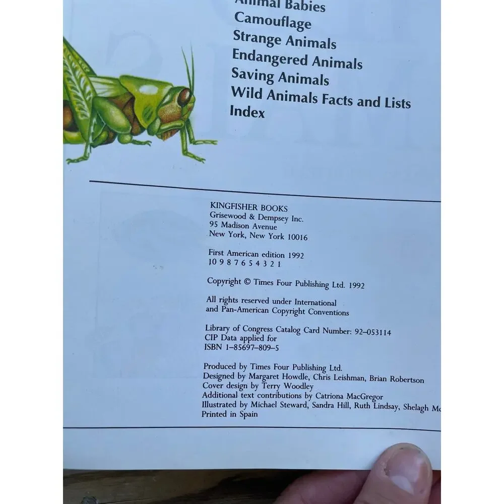 Animal Facts Planet Earth Living World Encyclopedia Lot of Child Books Learning